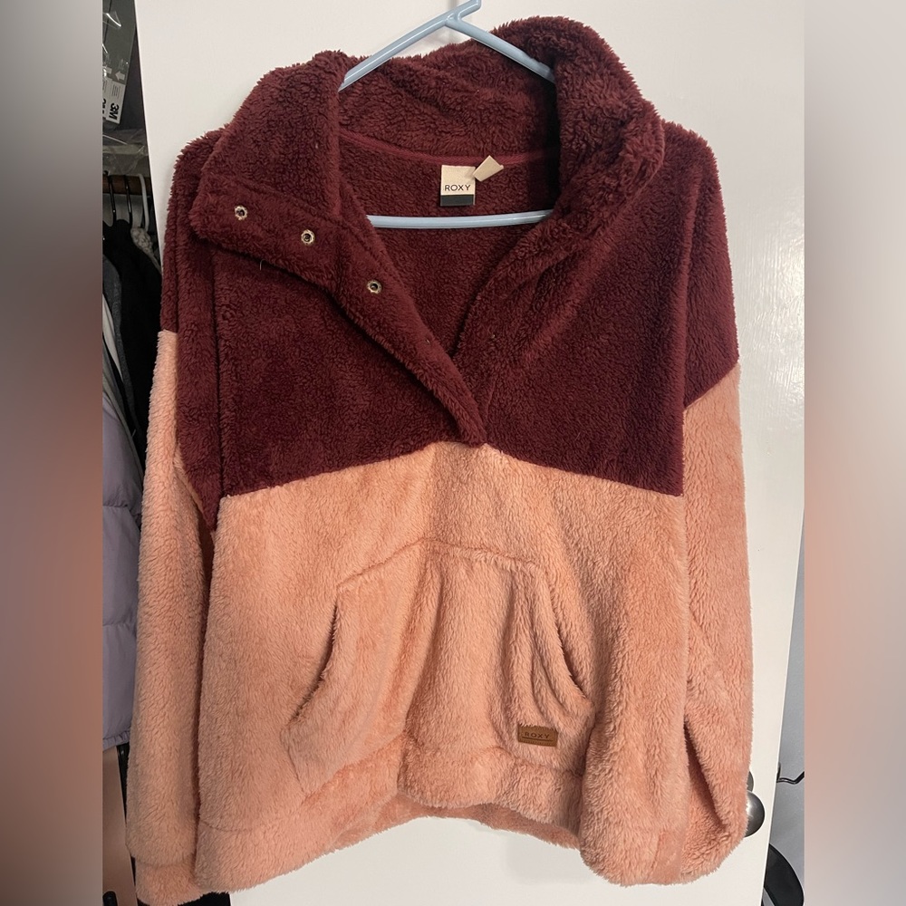 Woman’s Pullover Jacket - Size Large